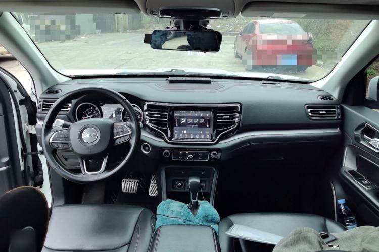 Used Jeep Commander 2018 2.0T Two-Wheel Drive Enjoy Edition China V