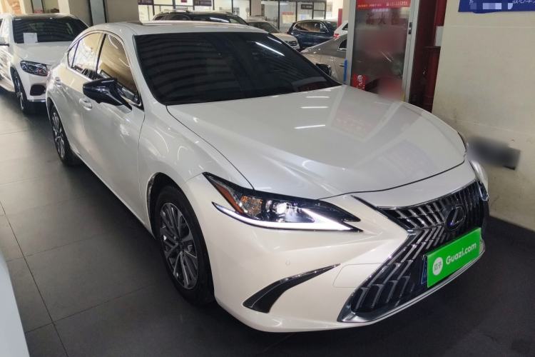 Used Lexus ES 2022 200 Excellence Edition
