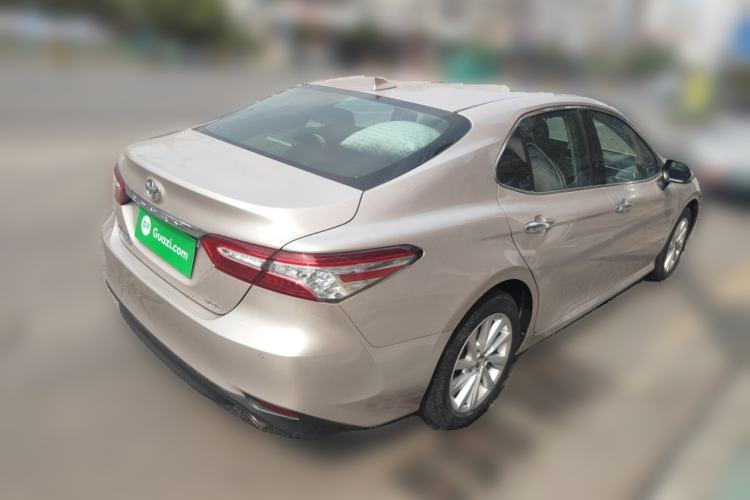 Used Toyota Camry 2021 2.0G Luxury Edition
