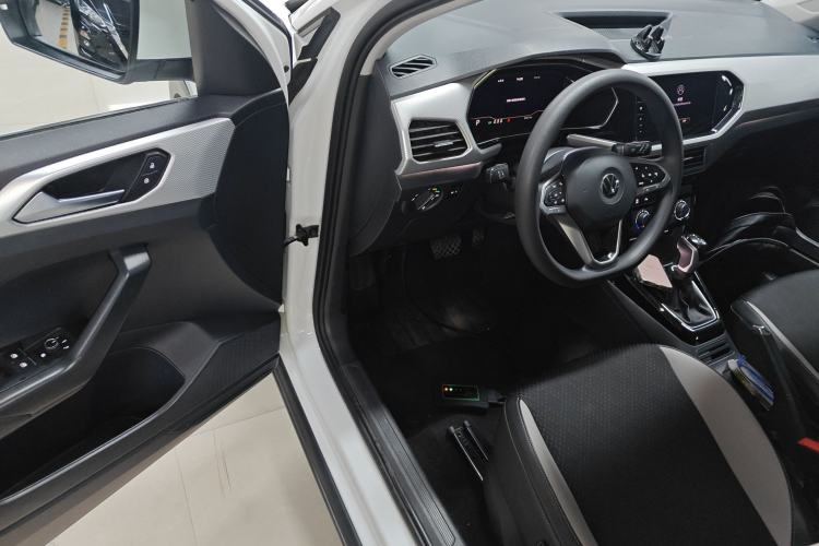 Used Volkswagen Tacqua 2021 200TSI DSG JoyConnect Edition