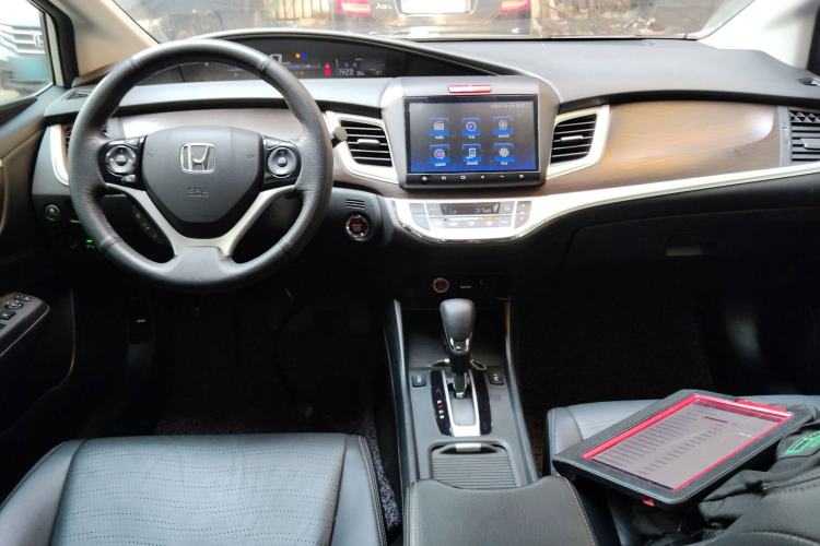 Used Honda Jade 2016 1.8L CVT Luxury Edition 5-seater
