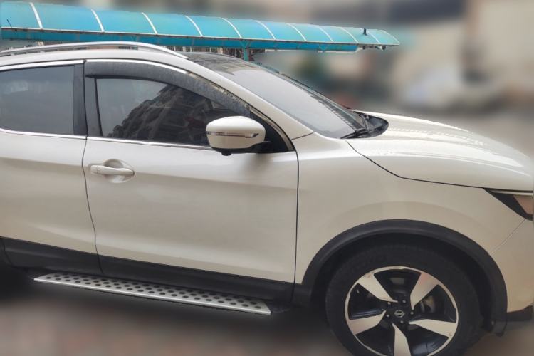 Used Nissan Qashqai 2016 2.0L CVT Luxury Edition
