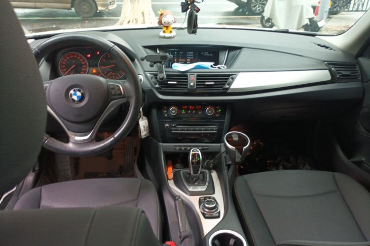Used BMW X1 2014 sDrive18i Leading Model
