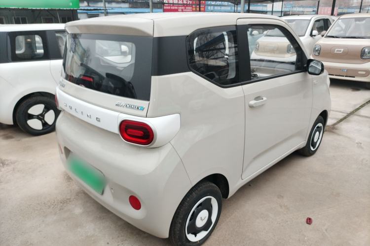 Used Wuling Hongguang MINIEV 2024 3rd Generation 215km Youth Edition
