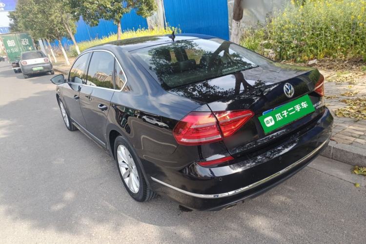 Used Volkswagen Passat 2016 330TSI DSG Luxury Edition Rear Left 45 Deg