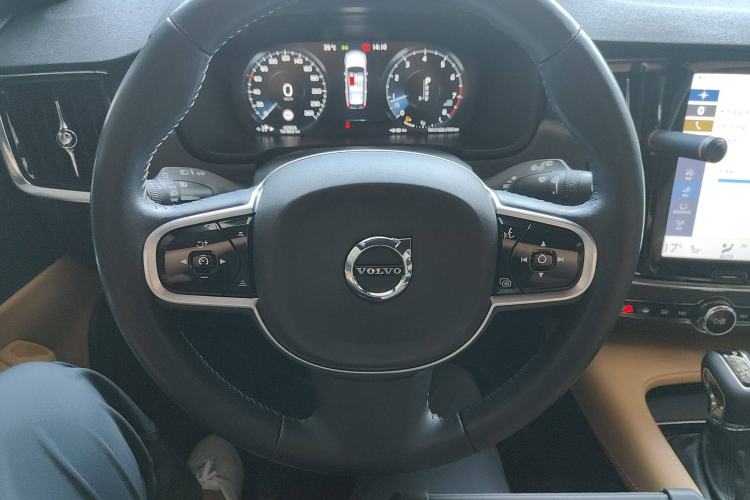 Used Volvo V90 2019 Cross Country T5 AWD Smart Range Version China V Standard