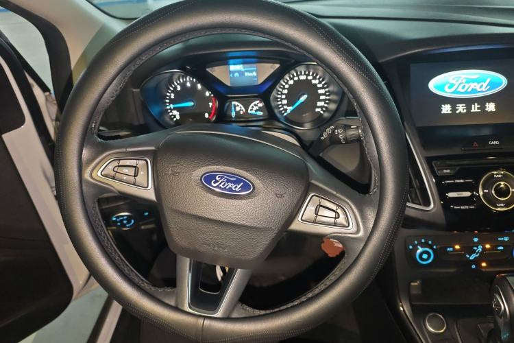 Used Ford Focus 2018 Hatchback Classic 1.6L Automatic Trendy SmartDrive Edition