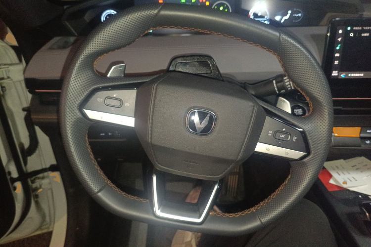 Used CHANGAN UNI-V 2022 1.5T Prestige Version Steering Wheel