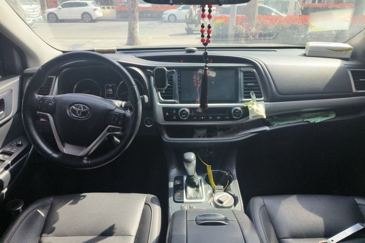 Used Toyota Highlander 2018 2.0T Four-Wheel Drive Luxury Edition 7 Seats China V Emission Standard