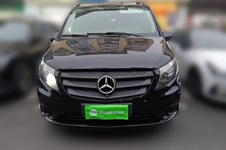 Used Mercedes-Benz V-Class  Front