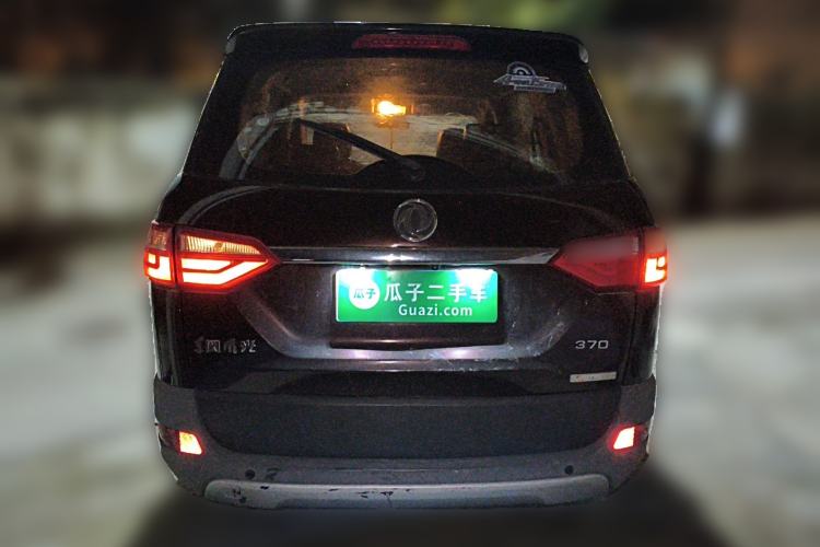 Used Dongfeng Fengon 370 2016 1.5L Manual Standard Edition SFG15-02 7 Seats Rear