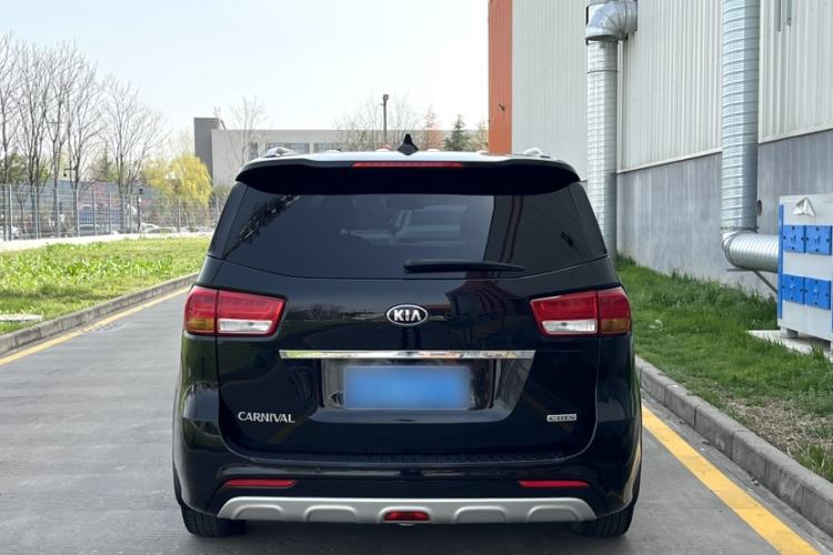 Used Kia Carnival 2015 2.2T Luxury Edition China IV