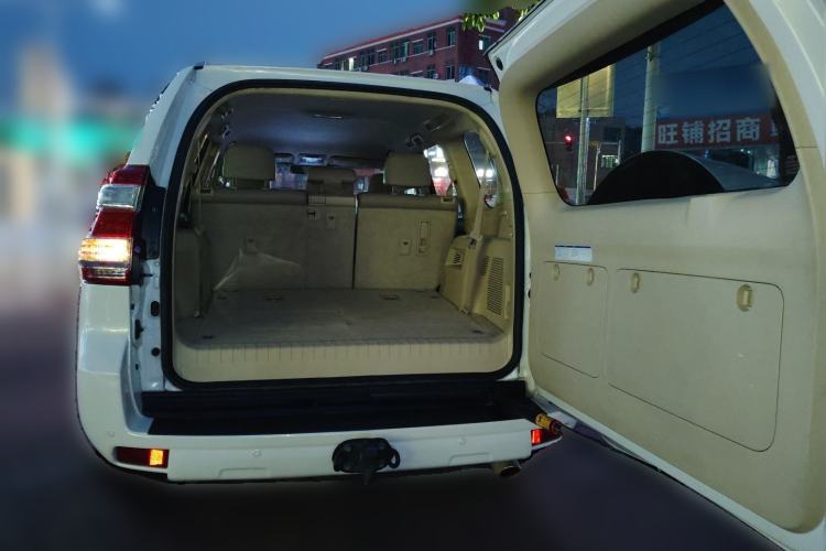 Used Toyota Prado 2015 2.7L TXL Middle East Version Trunk