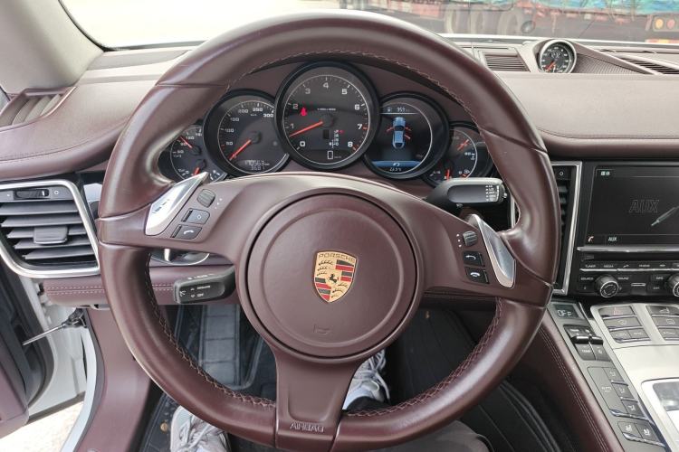 Used Porsche Panamera 2016 Panamera Edition 3.0T Steering Wheel