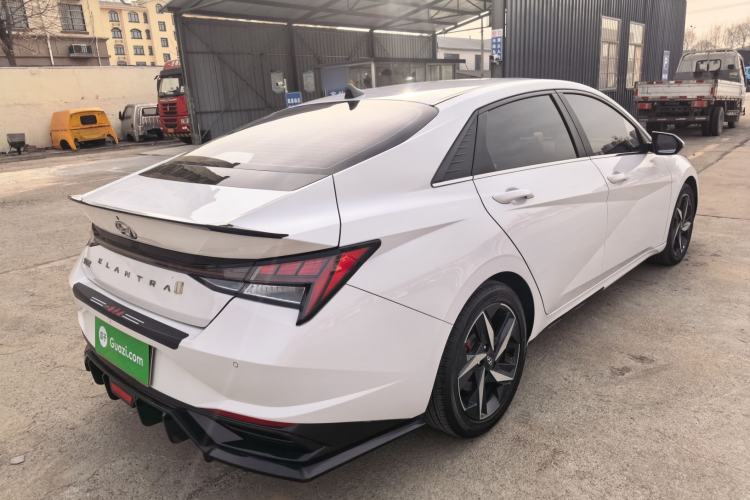 Used Hyundai Elantra 2021 1.5L CVT LUX Prestige Edition