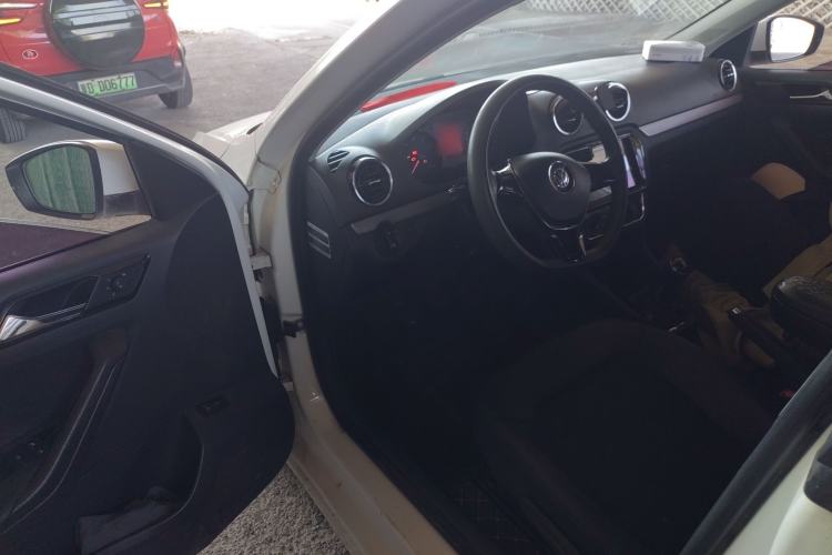 Used Volkswagen Jetta 2017 1.5L Manual Comfort Model Driver Seat