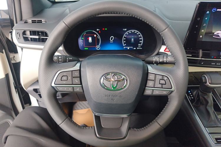 Used Toyota Granvia 2024 2.5L Hybrid Prestige ULTRA Edition Steering Wheel