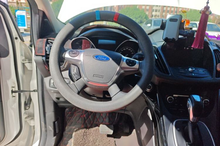 Used Ford Kuga 2015 2.0L GTDi Four-Wheel-Drive Sport Model