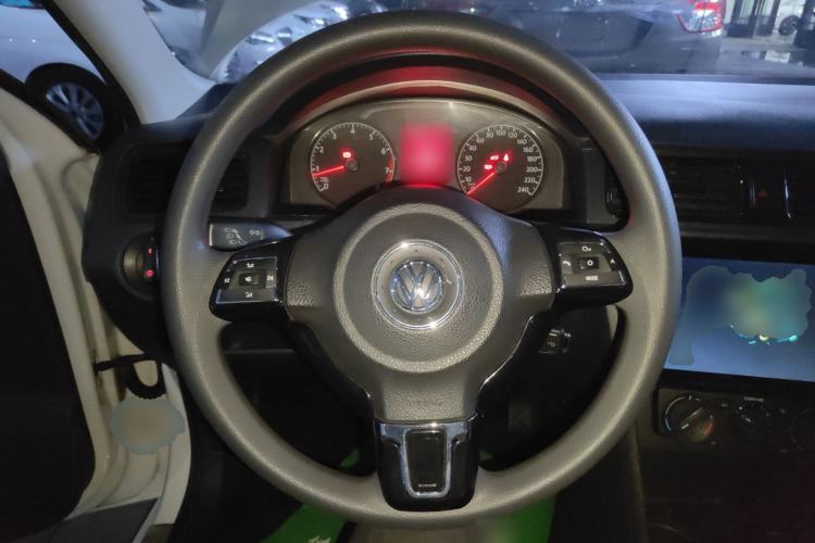 Used Volkswagen Santana 2015 1.6L Automatic Fashion Edition