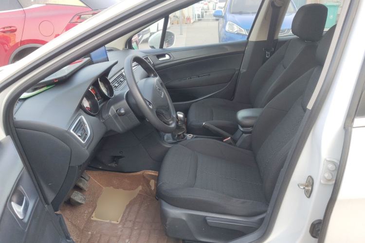 Used Peugeot 308 2014 Enjoy Edition Classic 1.6L Manual YouShang Model