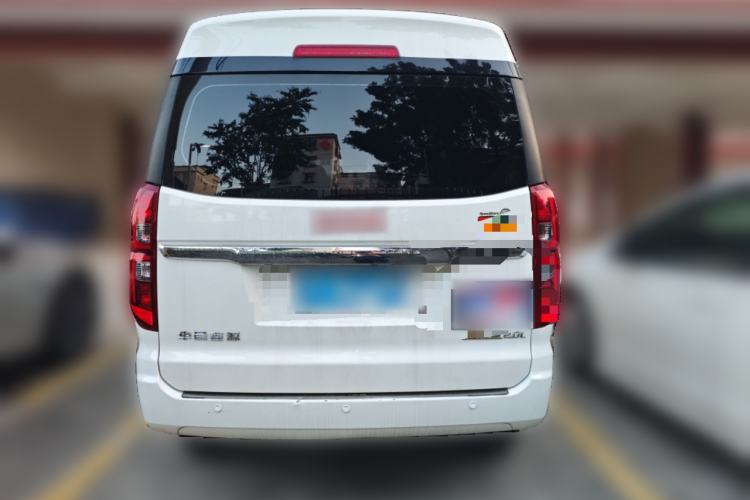 Used Jinbei Gold Hiace 2022 2.0L Passenger Van Magic Lion 7-Seater