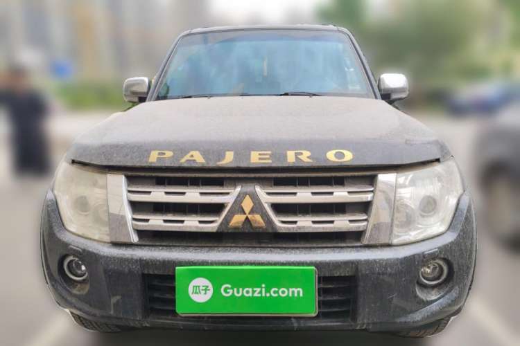 Used Mitsubishi Pajero 2012 3.0L Elite Edition Exterior 1