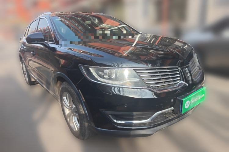 Used Lincoln MKX 2017 2.0T Two-Wheel Drive Deluxe Edition Front Right 45 Deg