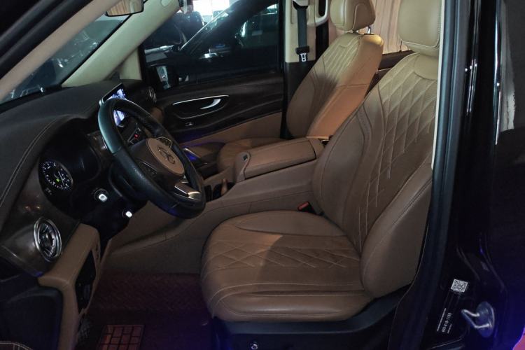 Used Mercedes-Benz Vito 2021 2.0T Business Version 7 Seats Left Front Seat