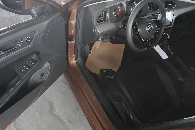 Used Volkswagen Lamando 2017 230TSI DSG Fashion Edition
