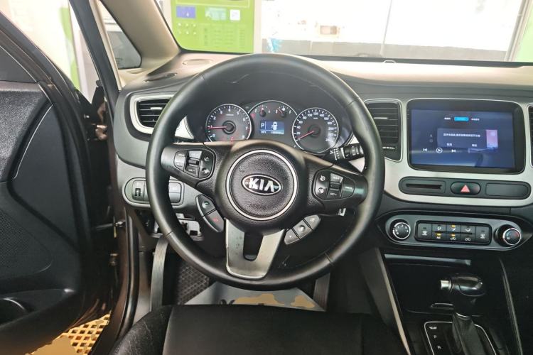 Used Kia Carens 2013 2.0L 7-Seater Automatic Standard Version China IV Standard Steering Wheel