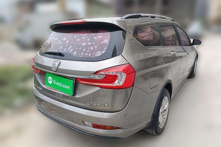 Used Baojun 310W 2017 1.5L Manual Fashion Model China V Rear Right 45 Deg