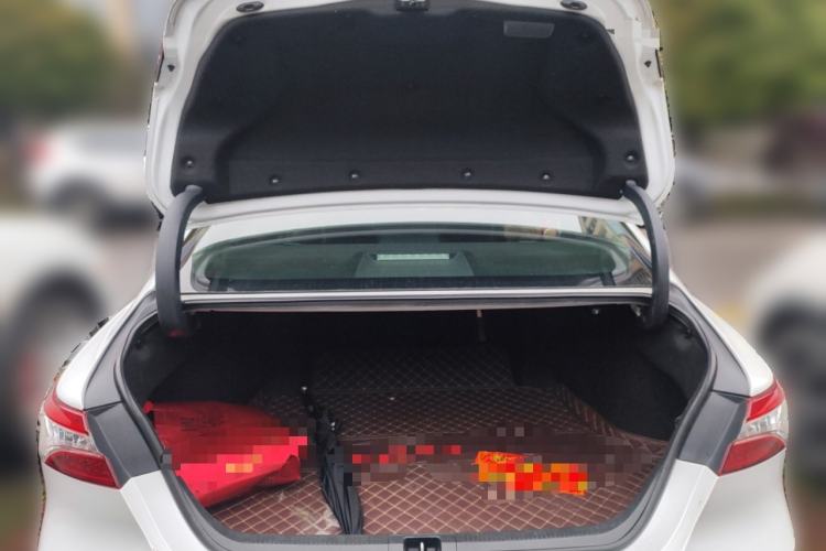 Used Toyota Camry 2018 2.5G Luxury Edition Trunk