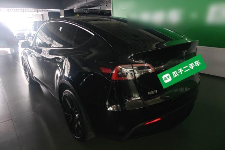 Used Tesla Model Y 2022 Long-Range All-Wheel-Drive Version