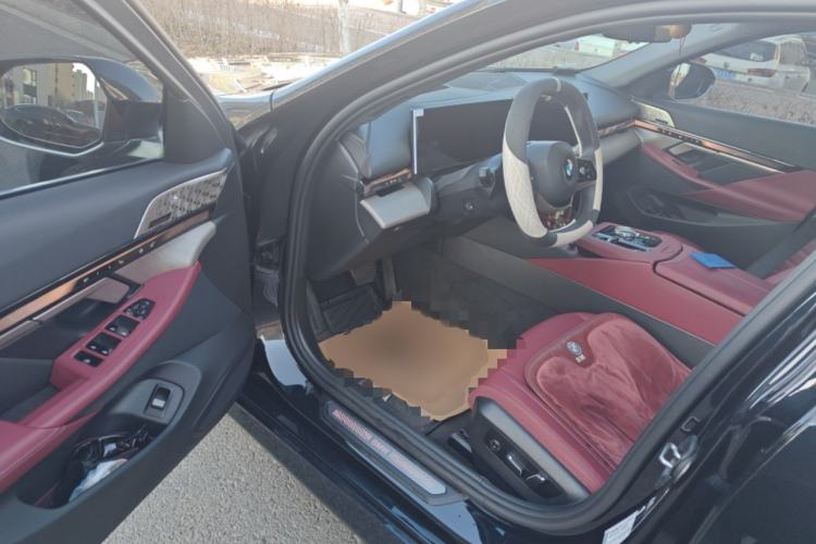 Used BMW 5 Series 2024 530Li Luxury Package Premium Edition
