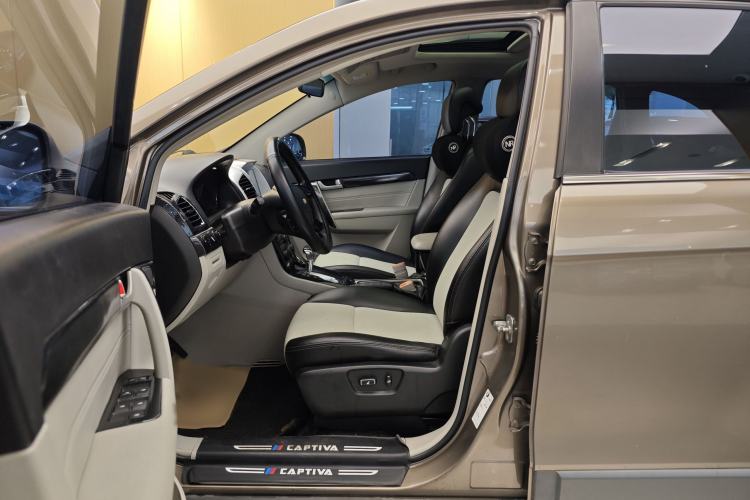 Used Chevrolet Captiva 2017 2.4L Two-Wheel Drive City Edition 5 Seats
