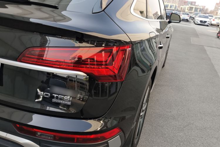 Used Audi Q5L Sportback 2021 40 TFSI Luxury Edition Right Rear Taillight