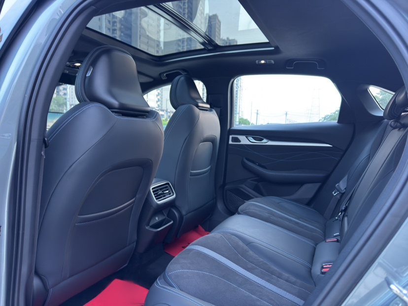 Geely Auto Preface 2026 Model Oriental Yao 2.0TD Wangyue Edition — снимка 11
