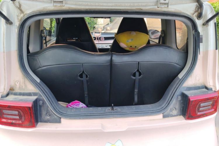 Used Wuling Hongguang MINIEV 2022 Macaron Premium Model – Lithium Iron Phosphate Trunk