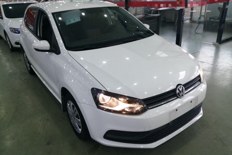 Used Volkswagen Polo 2018 1.5L Automatic Advanced Driving Model Front Right 45 Deg