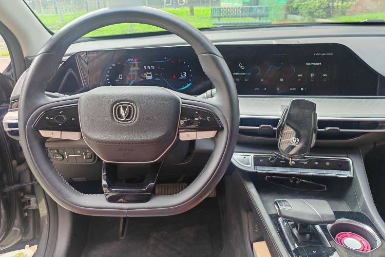 Used CHANGAN Eado 2022 PLUS Blue Whale NE 1.4T GDI DCT Prestige Edition Steering Wheel