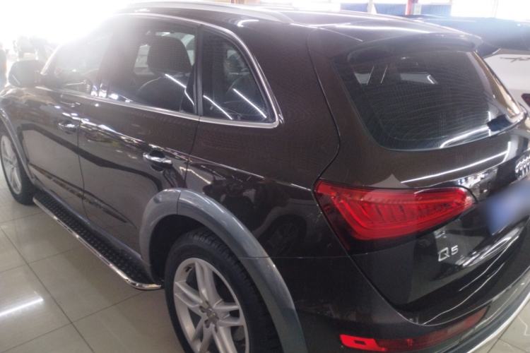 Used Audi Q5 2017 Plus 40 TFSI Technology Model
