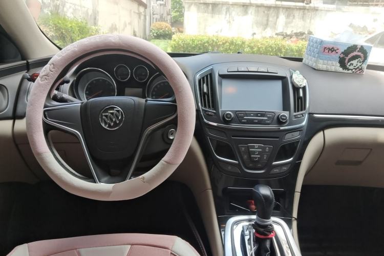 Used Buick Regal 2015 2.0L Leading Fashion Edition