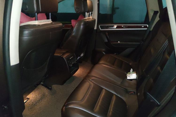 Used Volkswagen Touareg 2011 3.0 TSI Standard Version Left Rear Seat