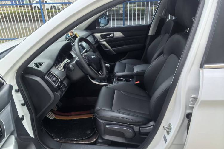 Used Haval H2 2016 Red-Label 1.5T Manual Two-Wheel Drive Luxury Model