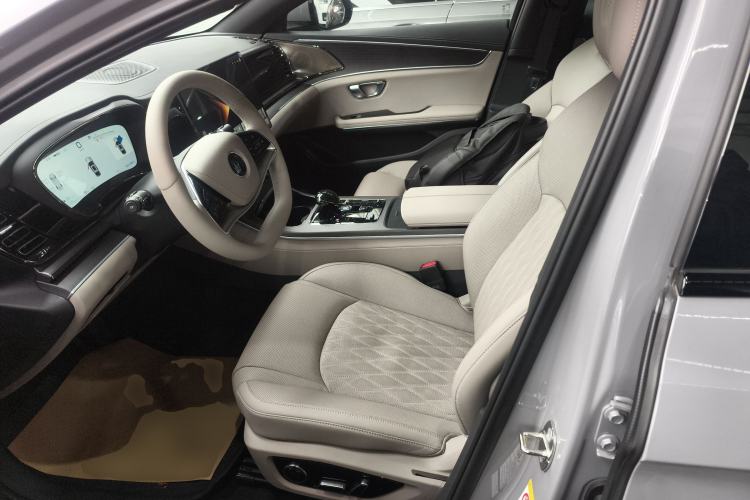 Used BYD Han 2025 DM-i Intelligent Driving Edition 125KM LiDAR Flagship Model
