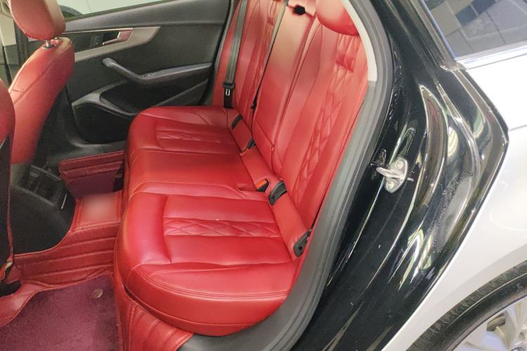 Used Audi A4L 2018 30th Anniversary Edition 40 TFSI Trendy Model Left Rear Seat