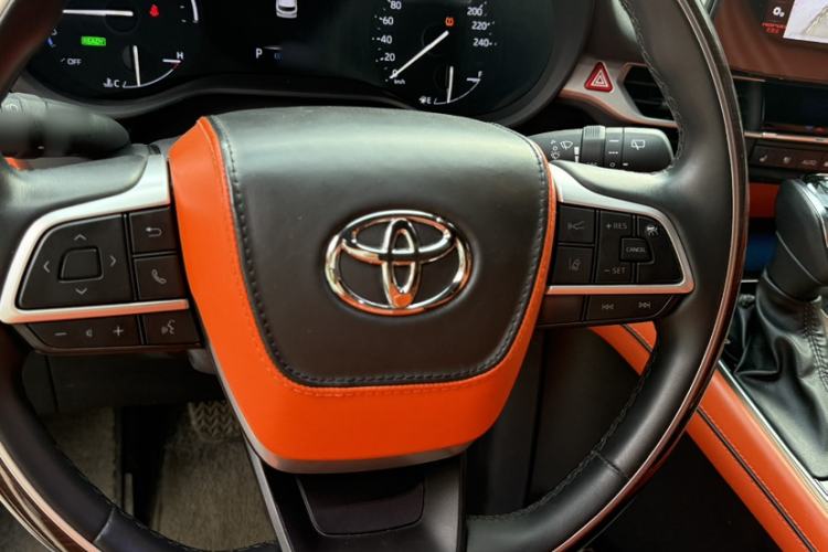 Used Toyota SIENNA 2023 2.5L Hybrid Comfort Edition
