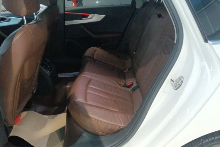 Used Audi A4L 2018 30th Anniversary Edition 40 TFSI Fashion Model
