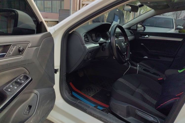 Used Volkswagen Lamando 2019 230TSI DSG Fashion Edition China VI Driver Seat