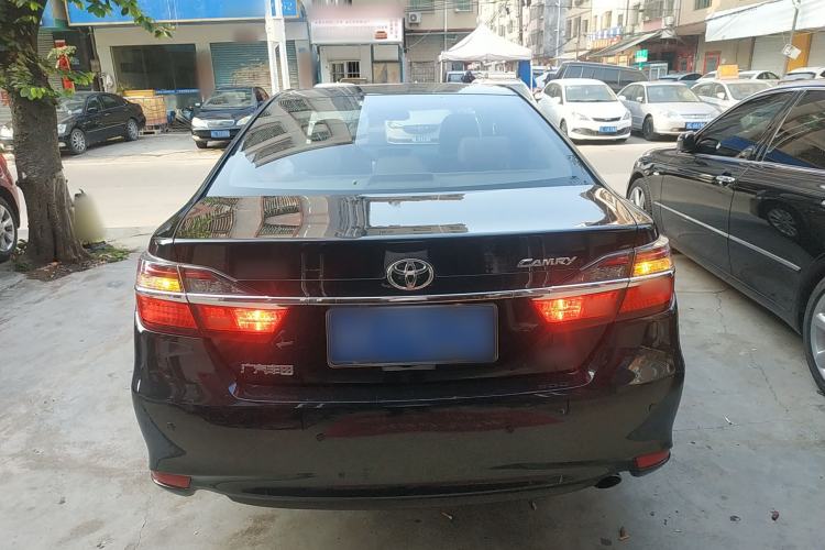 Used Toyota Camry 2016 2.0G 10th Anniversary Leading Edition